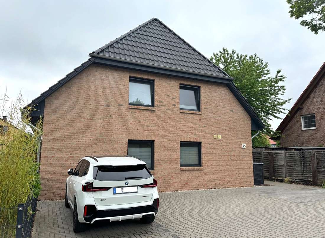 Thumbnail-Haus zum Mieten in Peine 1.100,00 € 115.3 m²