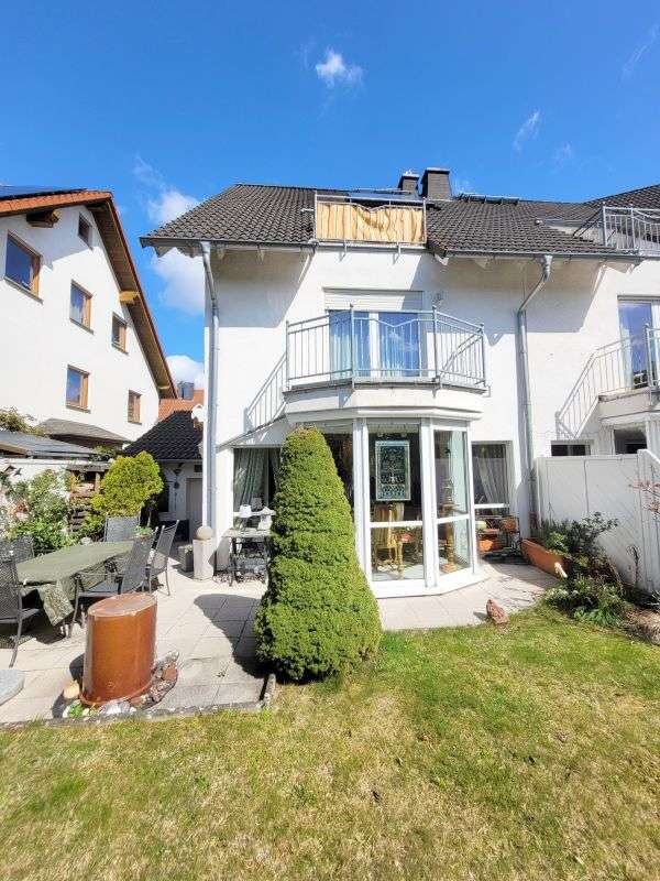 Thumbnail-Haus zum Mieten in Kiedrich 2.800,00 € 153 m²