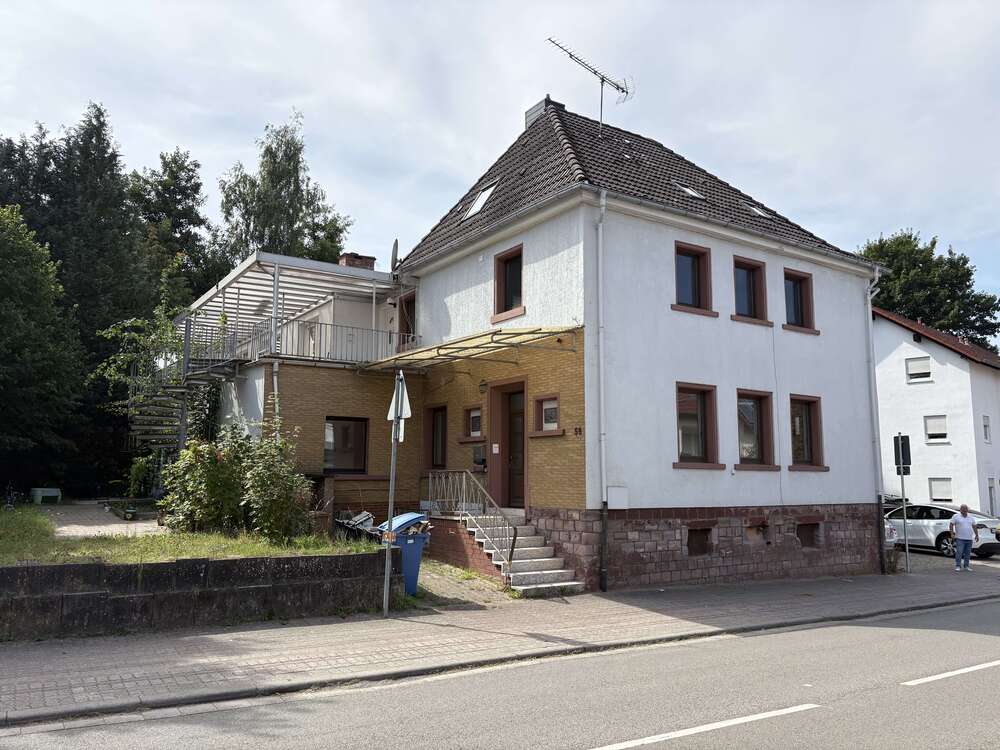 Thumbnail-Wohnung zum Mieten in Reichenbach-Steegen 900,00 € 120 m²