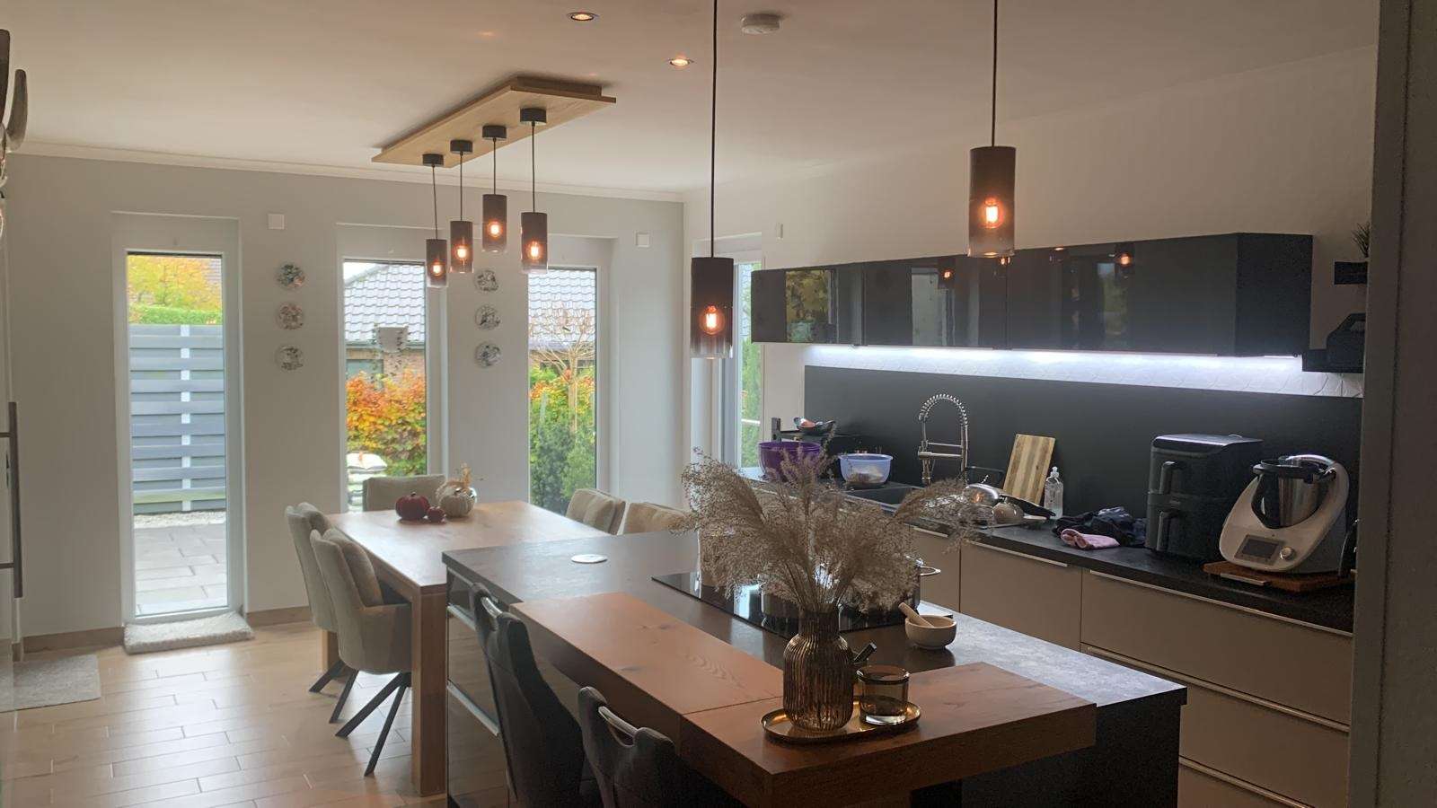 Thumbnail-Haus zum Kaufen in Neustrelitz 950.000,00 € 240 m²