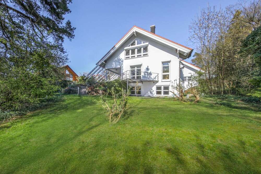 Thumbnail-Haus zum Kaufen in Grafenau 1.550.000,00 € 357 m²