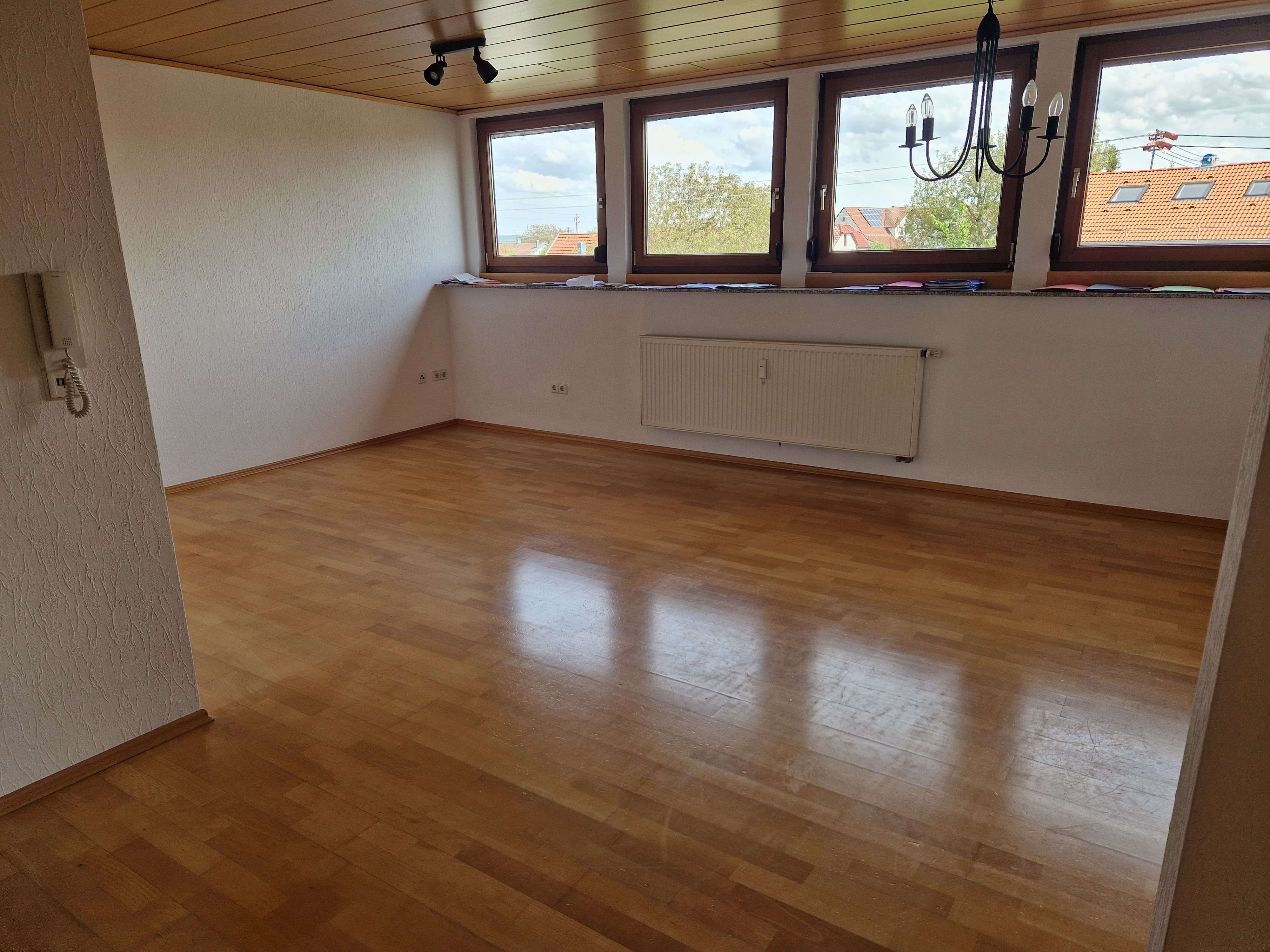 Thumbnail-Wohnung zum Mieten in Hülben 670,00 € 75 m²