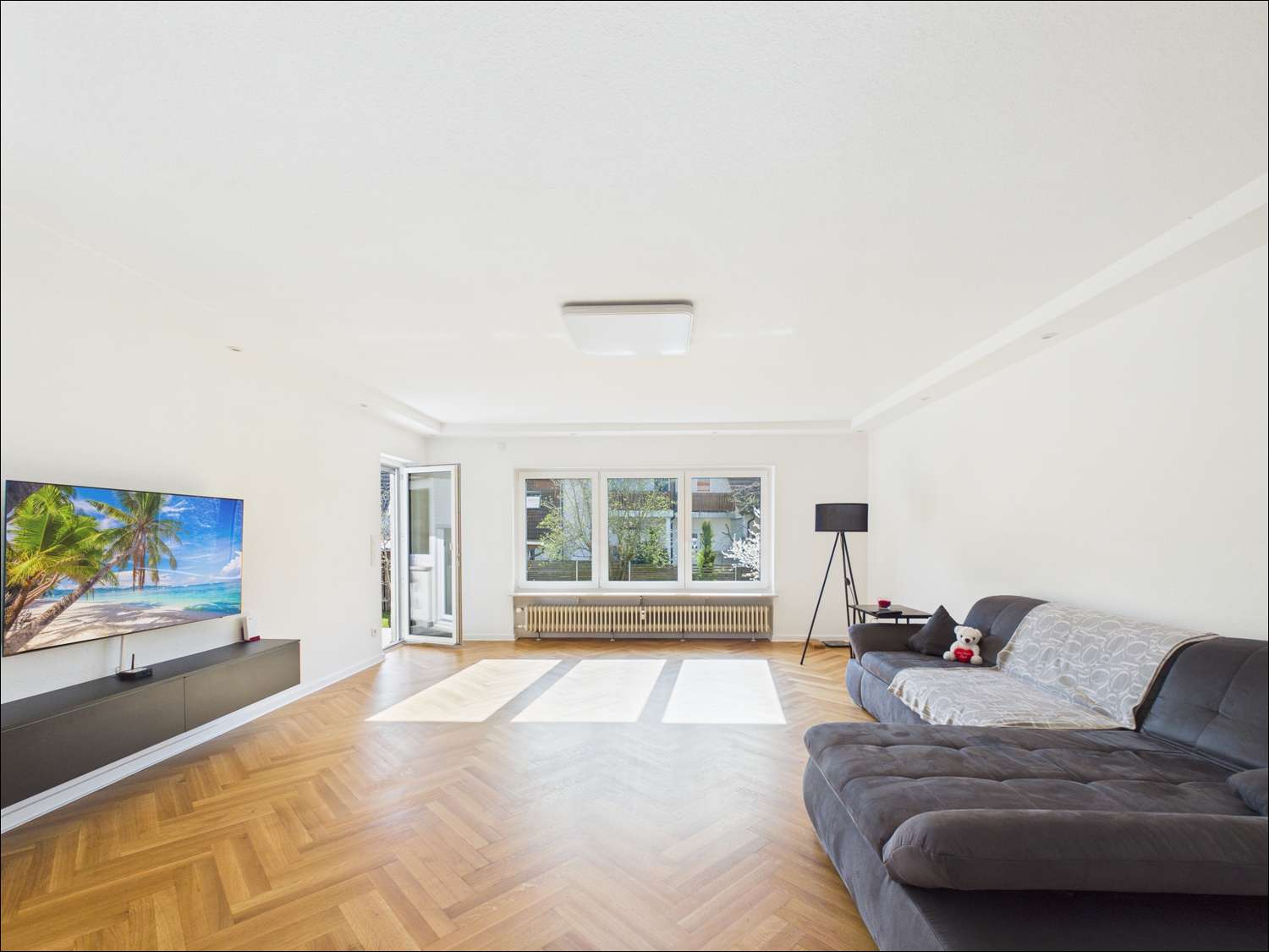 Thumbnail-Haus zum Kaufen in Aschaffenburg 949.000,00 € 346.54 m²