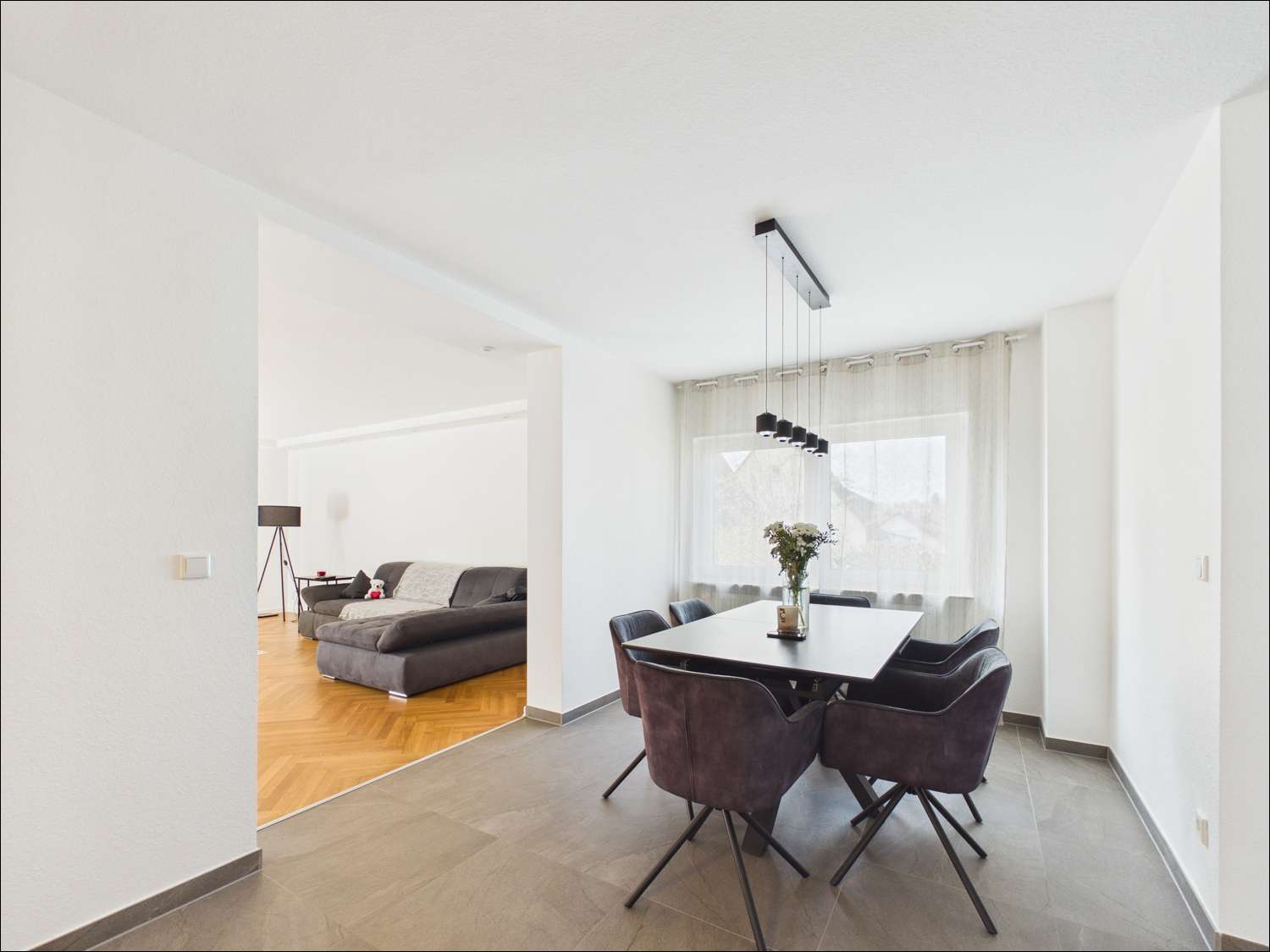 Thumbnail-Haus zum Kaufen in Aschaffenburg 949.000,00 € 346.54 m²