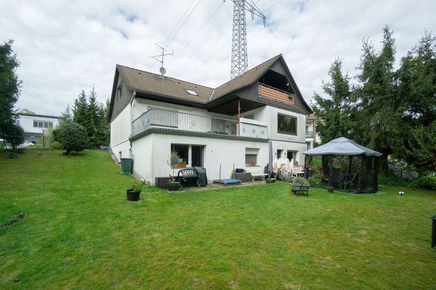 Thumbnail-Haus zum Kaufen in Remscheid 530.000,00 € 329.37 m²