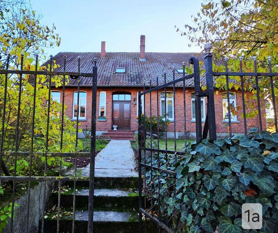 Thumbnail-Haus zum Kaufen in Uelzen 329.000,00 € 219 m²