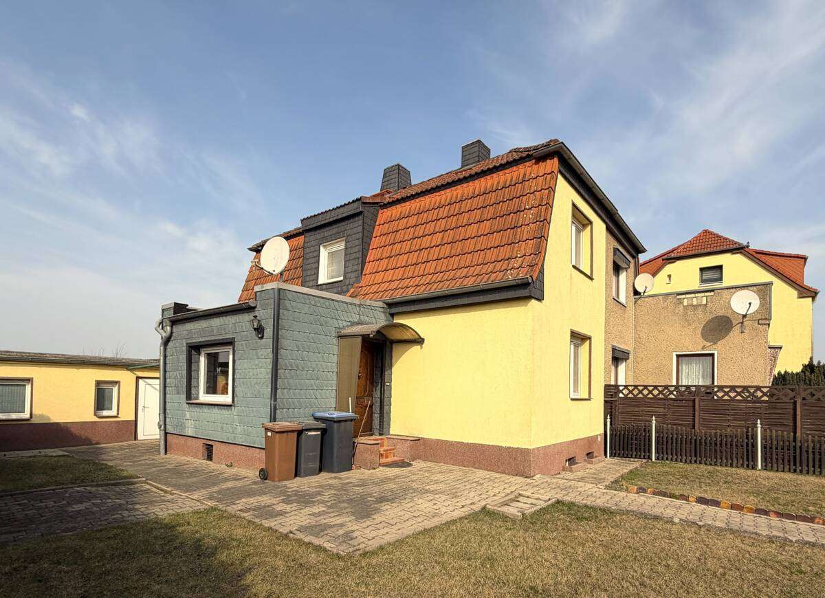 Thumbnail-Haus zum Kaufen in Sandersdorf-Brehna 89.000,00 € 68.86 m²