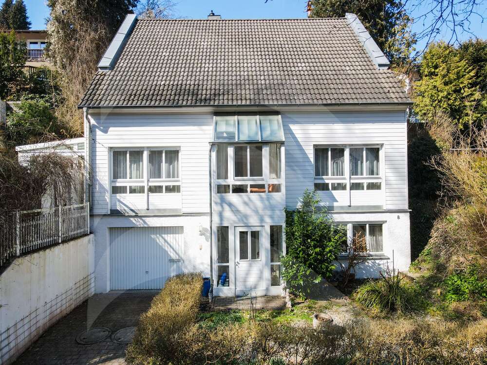 Thumbnail-Haus zum Kaufen in Landshut 670.000,00 € 182 m²