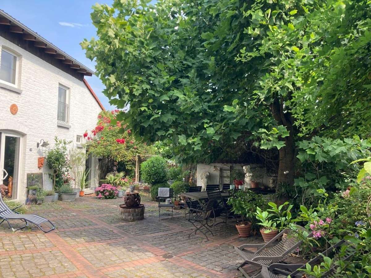 Thumbnail-Haus zum Kaufen in Erkelenz 749.000,00 € 340 m²