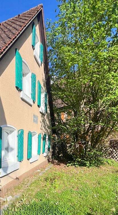Thumbnail-Haus zum Kaufen in Nürnberg 319.000,00 € 168 m²