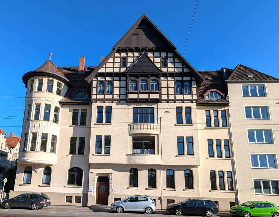 Thumbnail-Wohnung zum Mieten in Hannover 1.450,00 € 125.44 m²