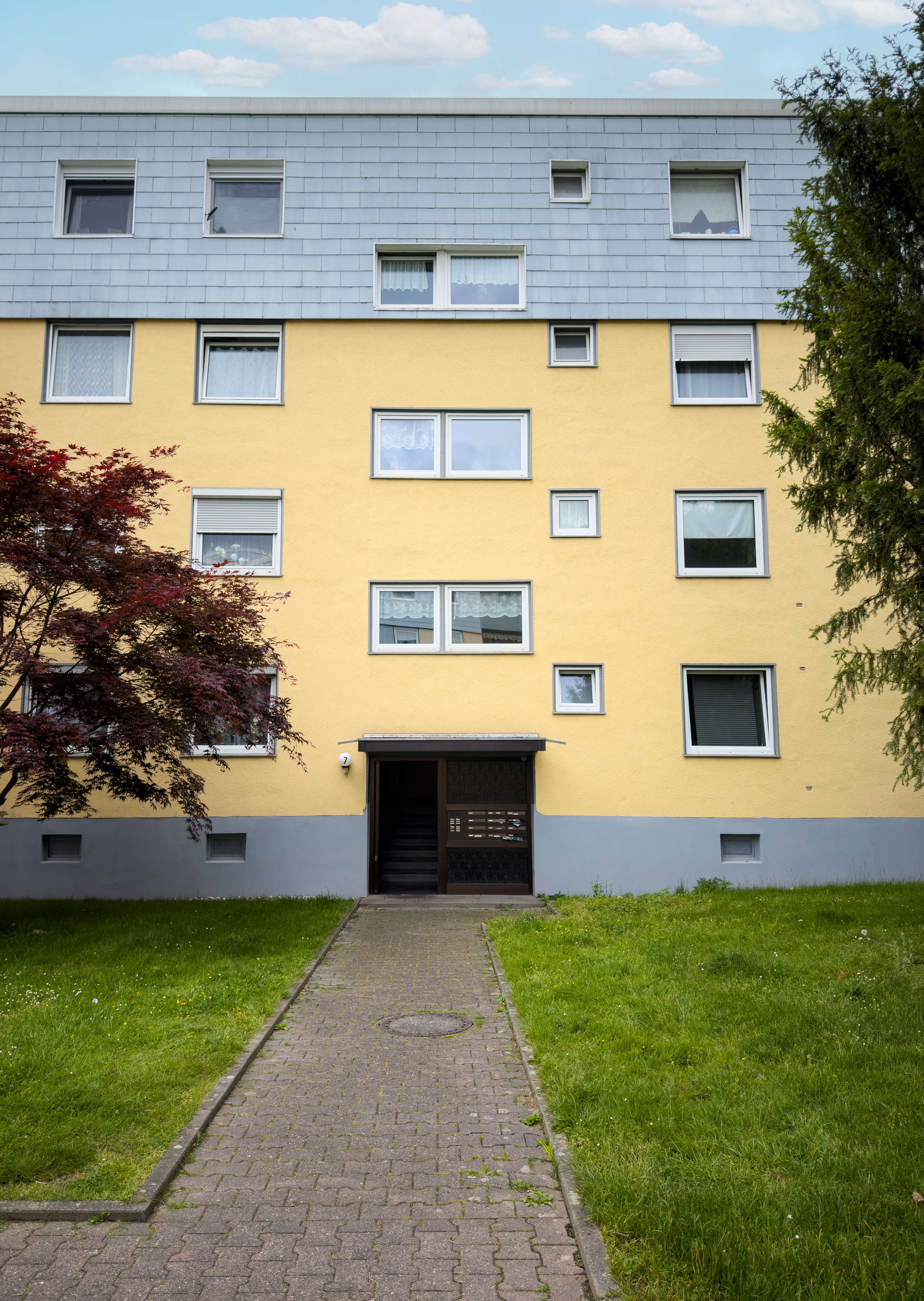 Thumbnail-Wohnung zum Kaufen in Leverkusen 179.000,00 € 65 m²