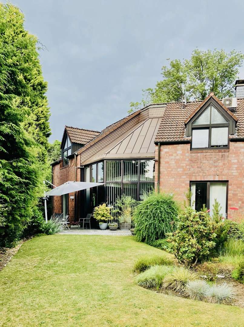 Thumbnail-Haus zum Kaufen in Gelsenkirchen 695.000,00 € 212 m²