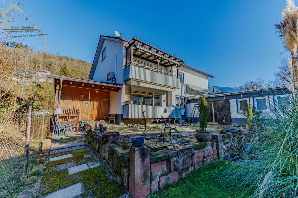 Thumbnail-Haus zum Kaufen in LahrSchwarzwald 1.300.000,00 € 200 m²