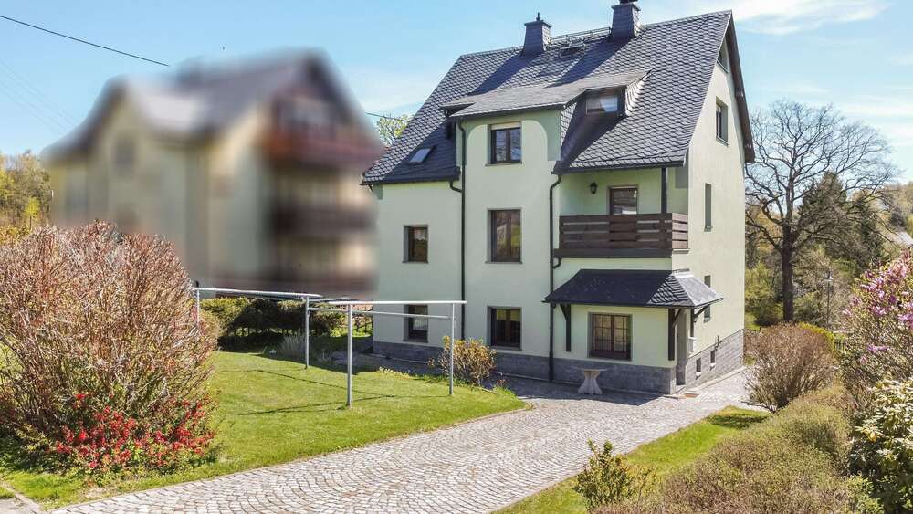 Thumbnail-Haus zum Kaufen in Lößnitz 214.900,00 € 180 m²