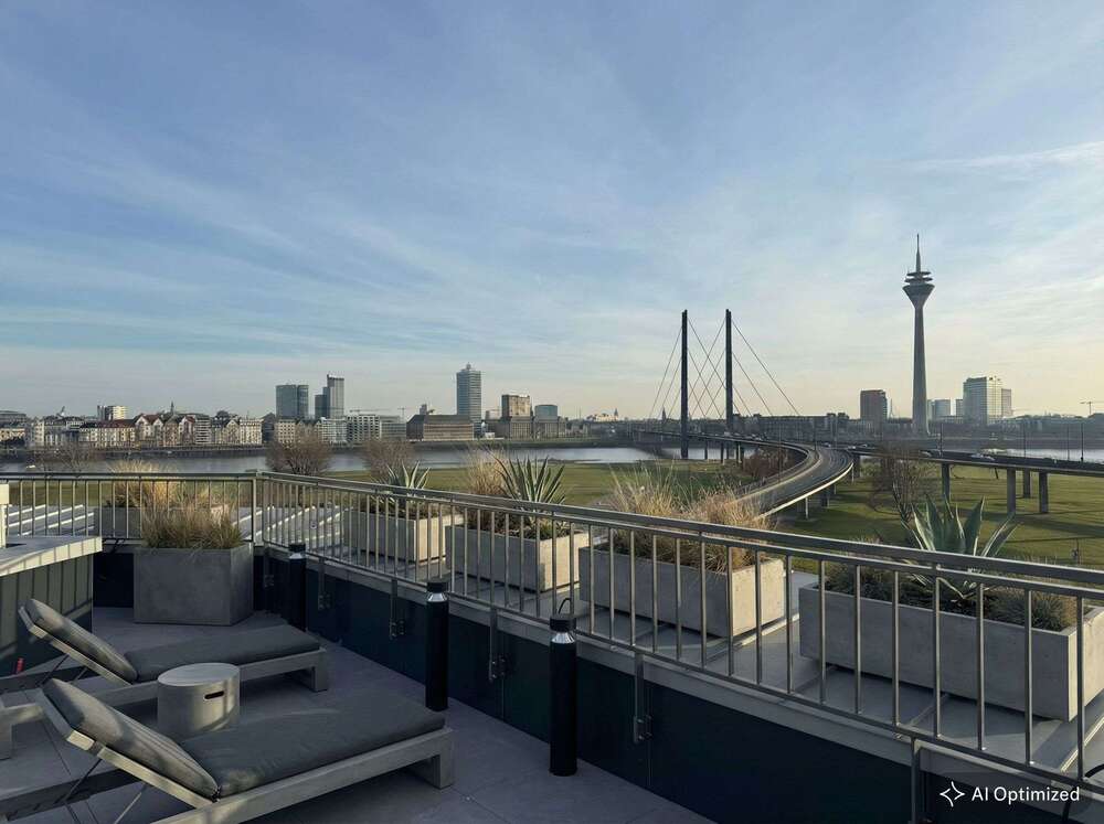 Thumbnail-Wohnung zum Kaufen in Düsseldorf - Oberkassel 3.290.000,00 € 196 m²