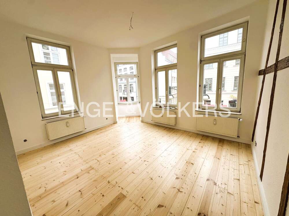 Thumbnail-Wohnung zum Mieten in Rostock 1.330,00 € 95 m²