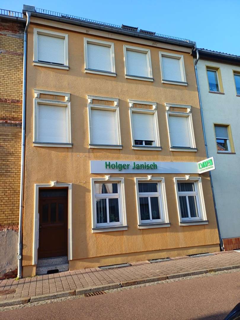 Thumbnail-Haus zum Kaufen in Aken 135.000,00 € 227 m²