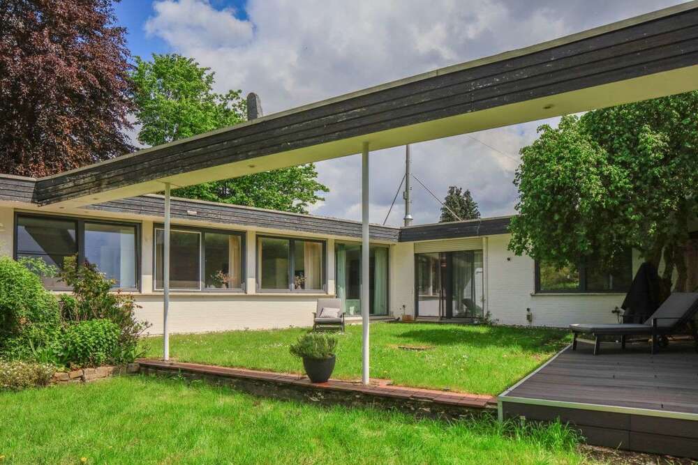 Thumbnail-Haus zum Kaufen in Hannover 496.000,00 € 178 m²