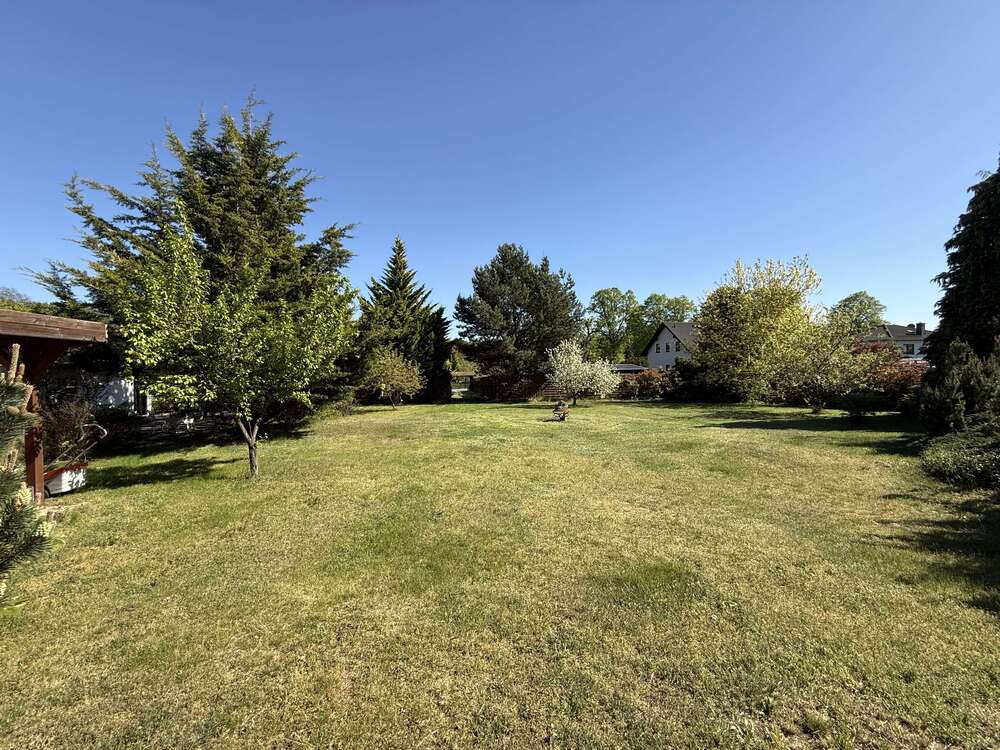 Thumbnail-Grundstück zu verkaufen in Altlandsberg 298.000,00 € 1079 m²