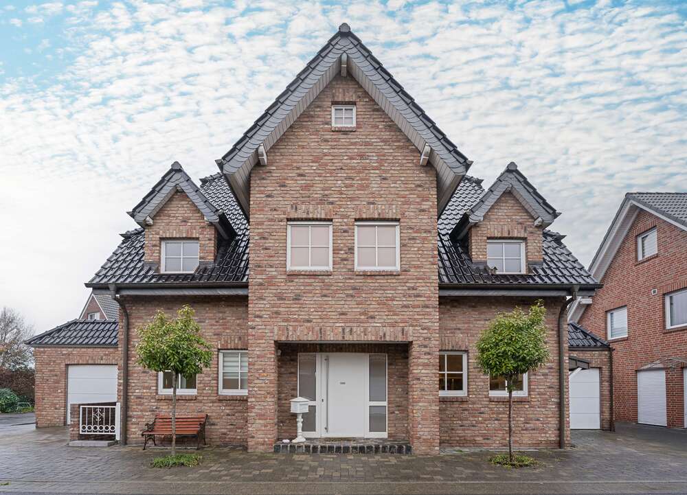 Thumbnail-Haus zum Kaufen in Krefeld 795.000,00 € 185.84 m²