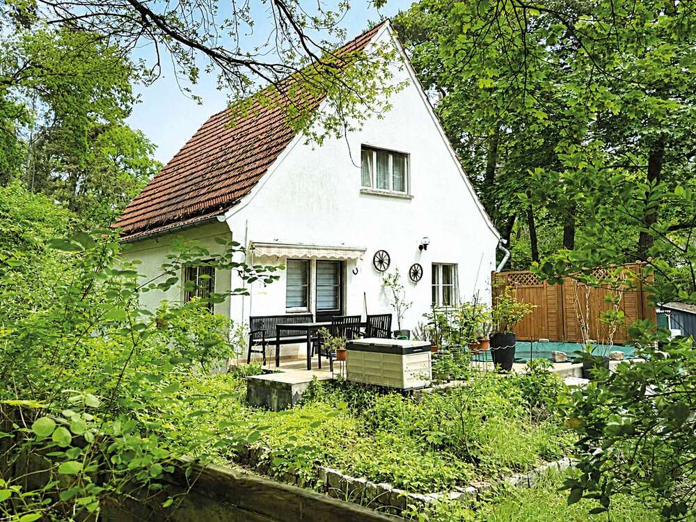 Thumbnail-Haus zum Kaufen in Potsdam 150.000,00 € 85 m²