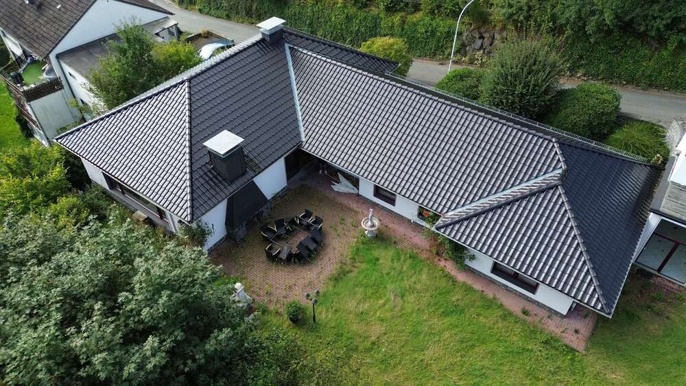 Thumbnail-Haus zum Kaufen in Werdohl 420.000,00 € 241 m²