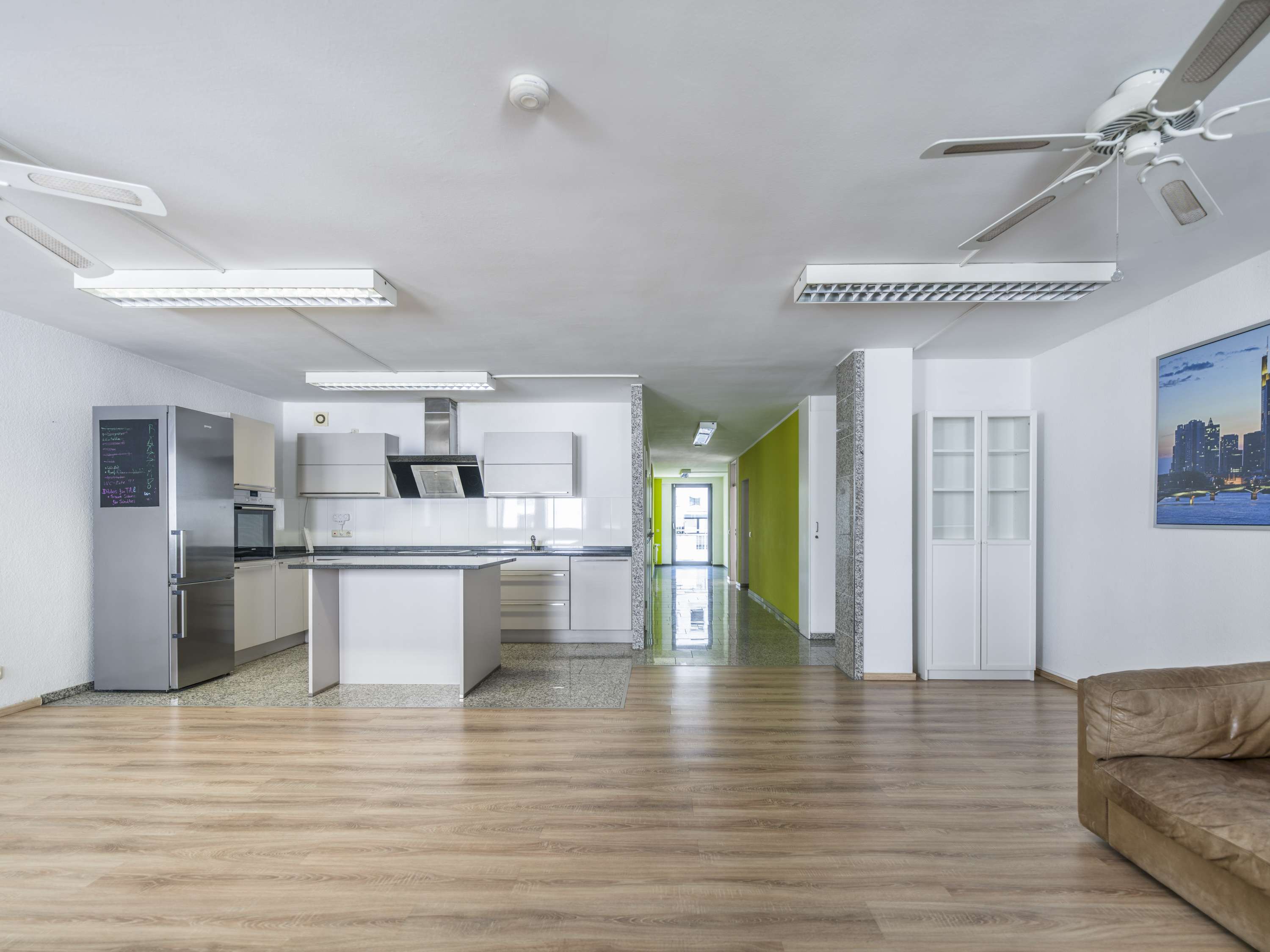 Thumbnail-Wohnung zum Kaufen in Wiesbaden 700.000,00 € 218 m²