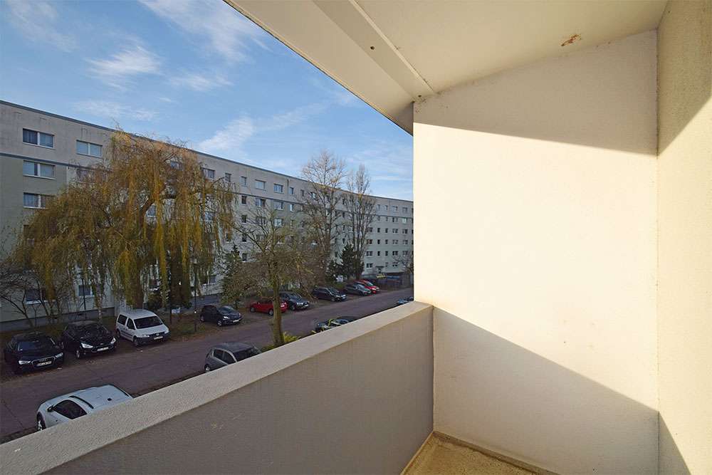 Thumbnail-Wohnung zum Mieten in Halle (Saale) 300,76 € 48.51 m²
