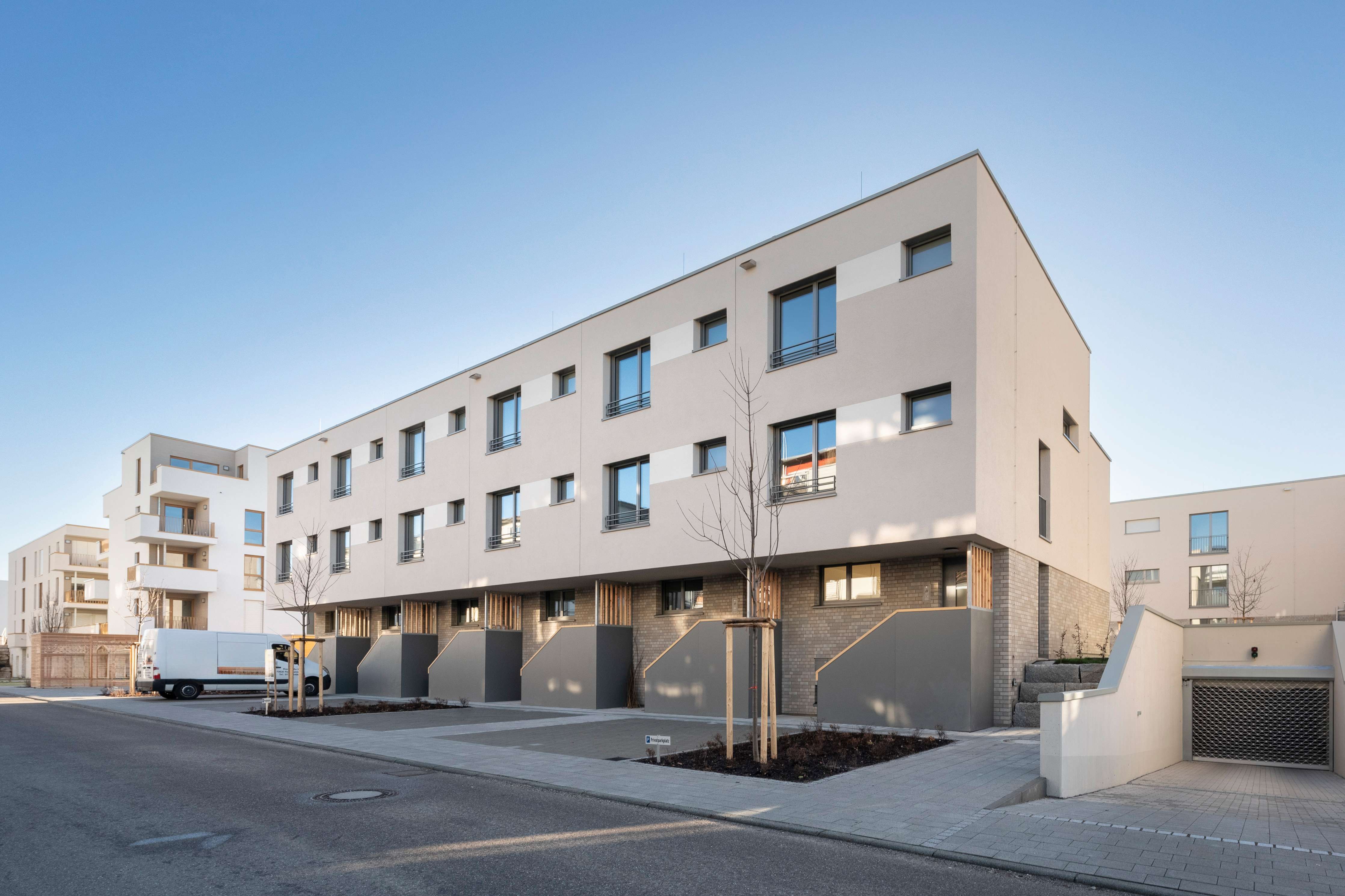 Thumbnail-Haus zum Mieten in Weinstadt-Endersbach 2.660,00 € 164.31 m²