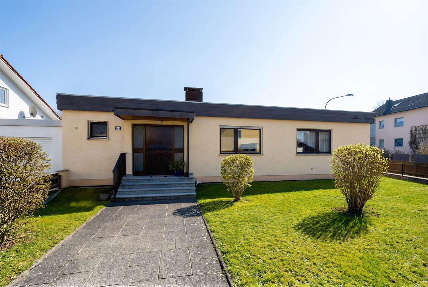 Thumbnail-Haus zum Kaufen in Obertraubling 295.000,00 € 140 m²