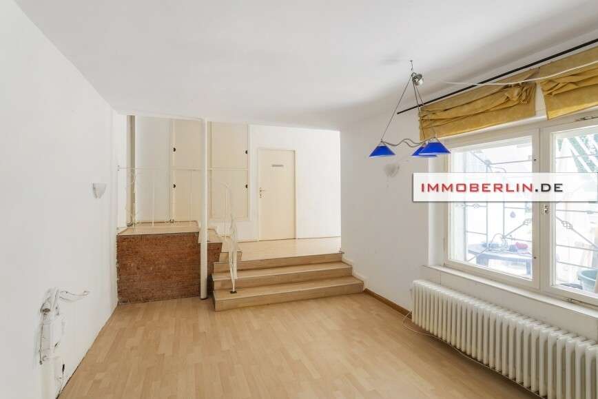 Thumbnail-Haus zum Kaufen in Berlin Hermsdorf 725.000,00 € 238 m²