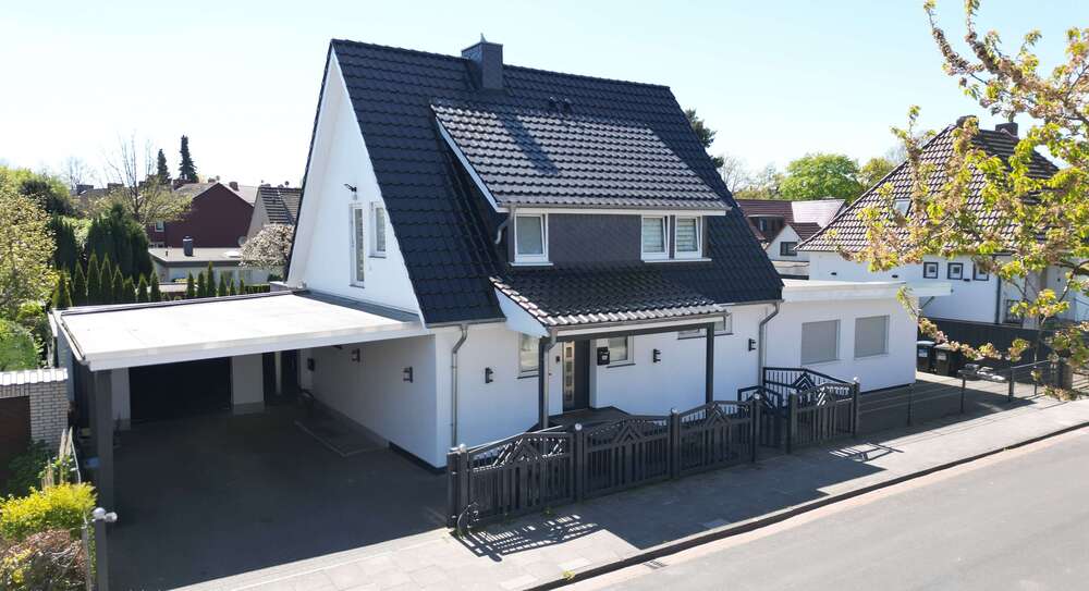Thumbnail-Haus zum Kaufen in Bremen 750.000,00 € 195.66 m²