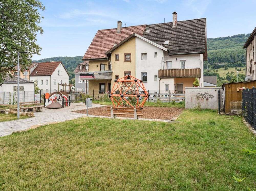 Thumbnail-Haus zum Kaufen in Albstadt 296.000,00 € 130.77 m²