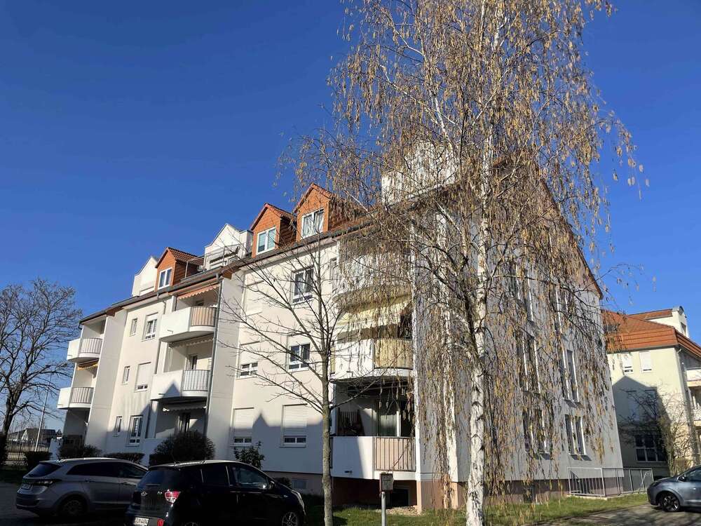 Thumbnail-Wohnung zum Kaufen in Markranstädt 65.000,00 € 34.28 m²