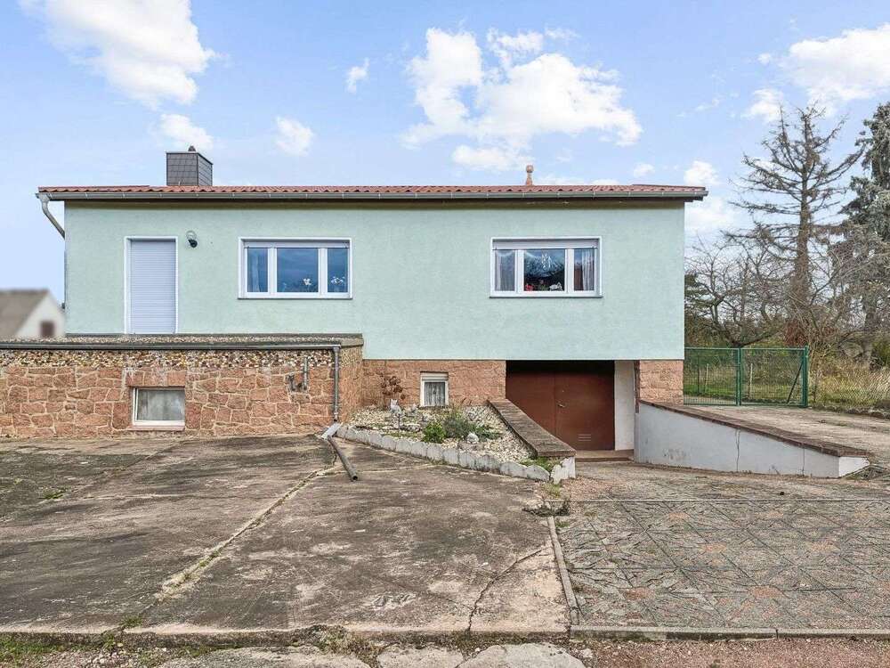 Thumbnail-Haus zum Kaufen in Wettin-Löbejün 141.528,00 € 92.31 m²