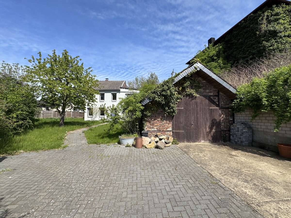 Thumbnail-Haus zum Kaufen in Hückelhoven Baal 268.000,00 € 144 m²