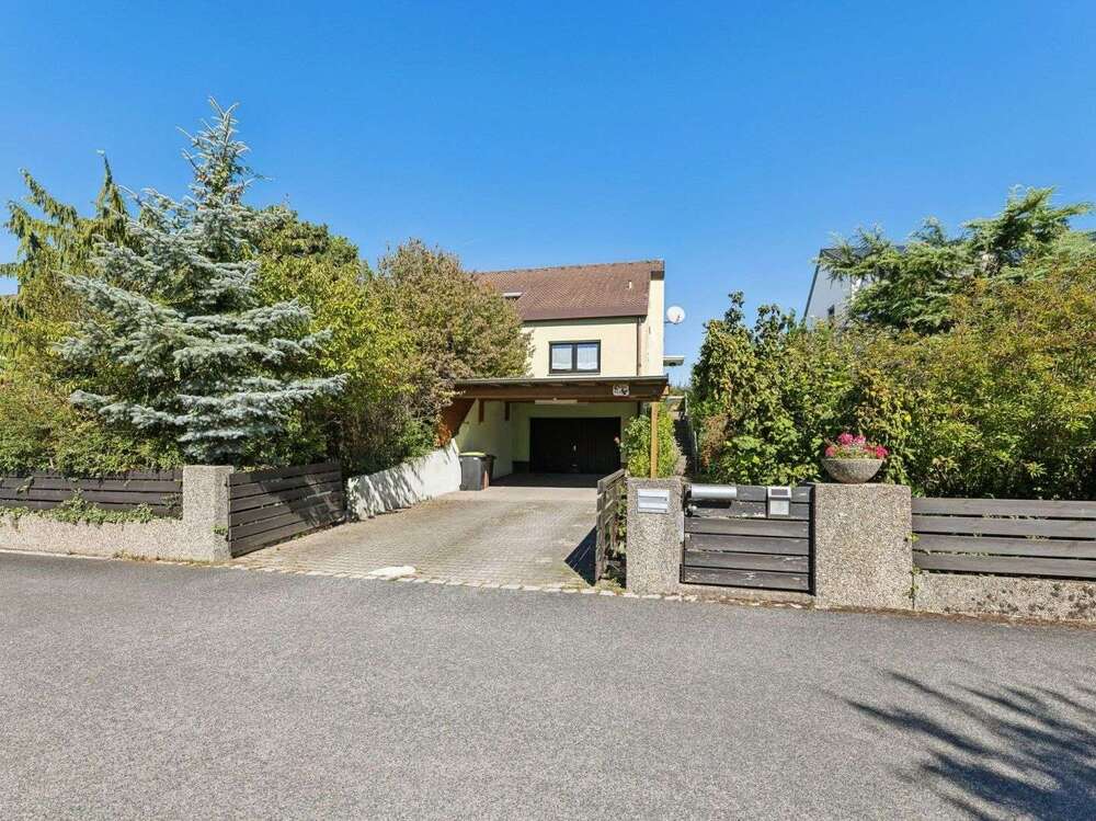 Thumbnail-Haus zum Kaufen in Seukendorf 649.000,00 € 196.67 m²