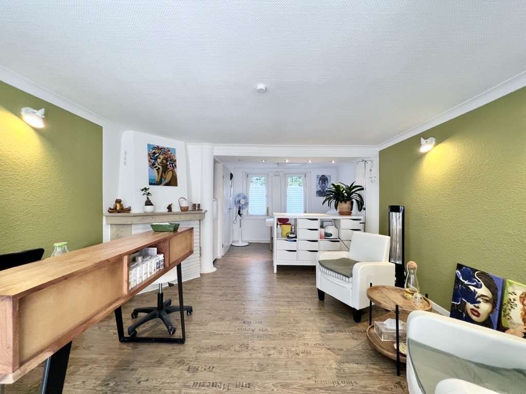 Thumbnail-Haus zum Kaufen in Bad Homburg vor der Höhe 1.250.000,00 € 304 m²