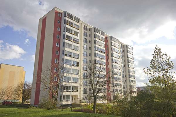 Thumbnail-Wohnung zum Mieten in Halle (Saale) 383,00 € 57.92 m²