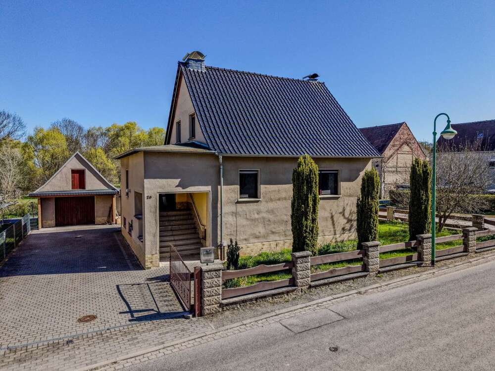 Thumbnail-Haus zum Kaufen in Lossatal 160.000,00 € 107 m²