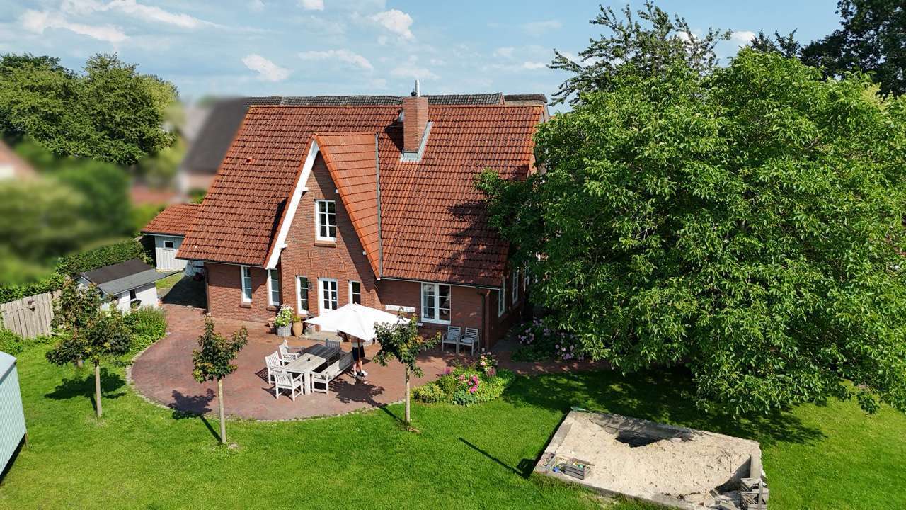Thumbnail-Haus zum Mieten in Hollern-Twielenfleth 2.400,00 € 210 m²