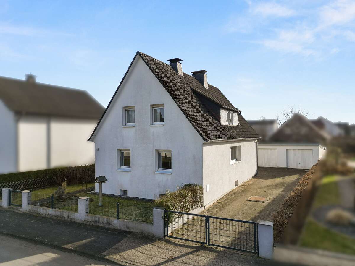 Thumbnail-Haus zum Kaufen in Schlangen 239.000,00 € 129.03 m²