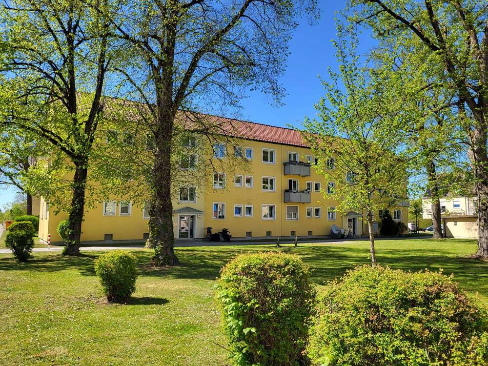 Thumbnail-Wohnung zum Mieten in Augsburg 586,00 € 47.98 m²