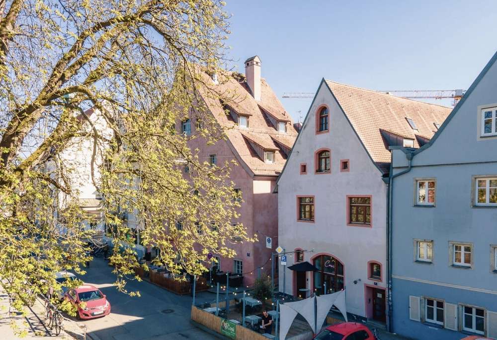 Thumbnail-Haus zum Kaufen in Regensburg 1.599.000,00 € 363 m²