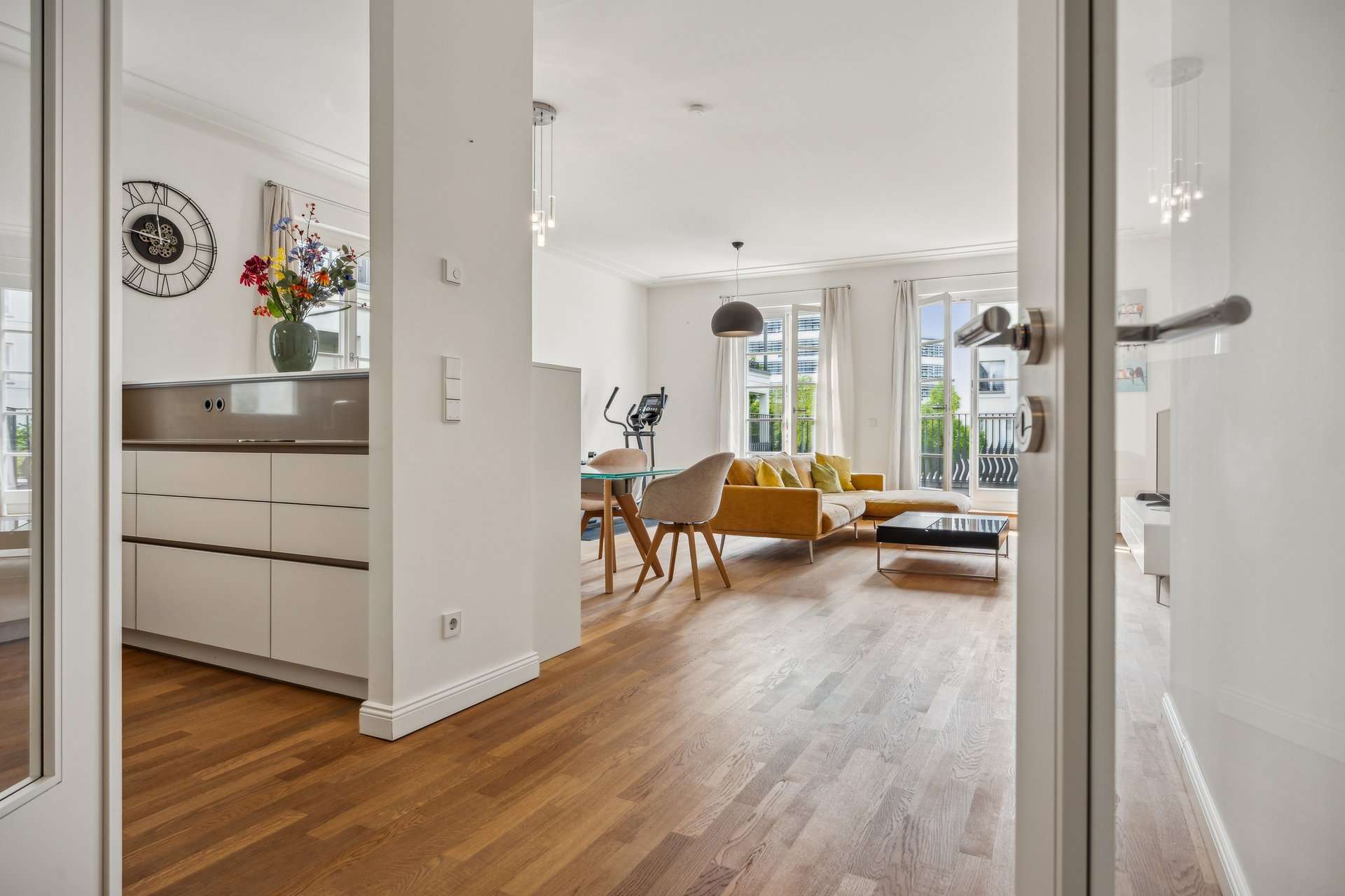 Thumbnail-Wohnung zum Kaufen in Düsseldorf - Heerdt 995.000,00 € 120 m²
