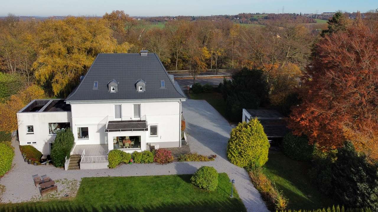 Thumbnail-Haus zum Kaufen in Heiligenhaus 1.190.000,00 € 333 m²