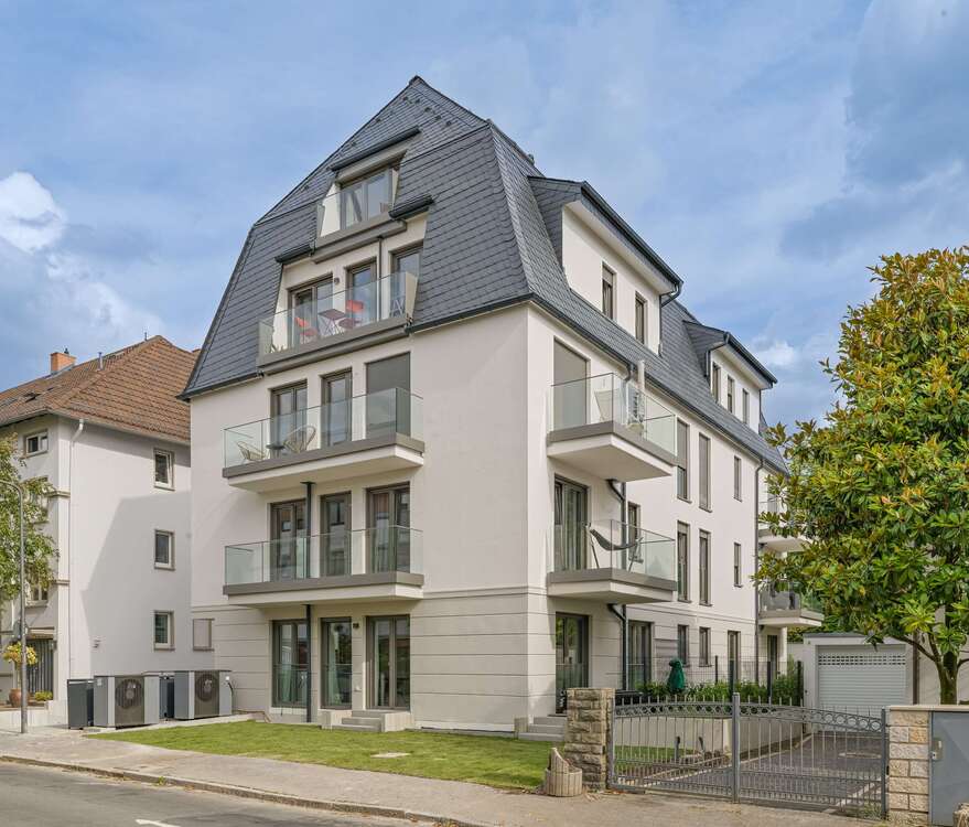 Thumbnail-Wohnung zum Mieten in Frankfurt 2.970,00 € 84.88 m²