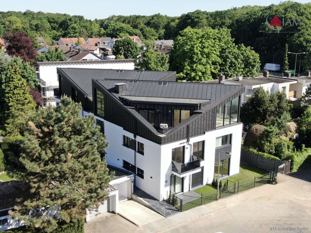 Thumbnail-Wohnung zum Mieten in Frankfurt am Main Sachsenhausen 2.340,00 € 90.52 m²