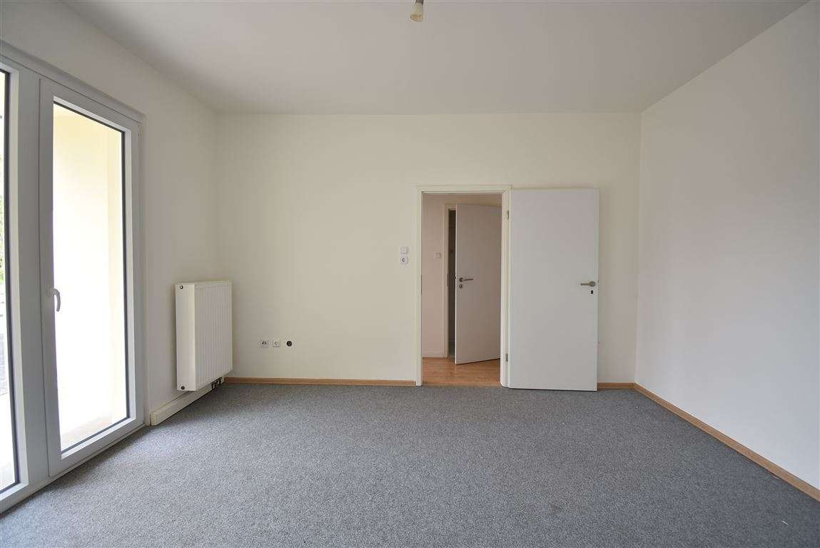 Thumbnail-Wohnung zum Mieten in Krefeld 450,00 € 35.6 m²